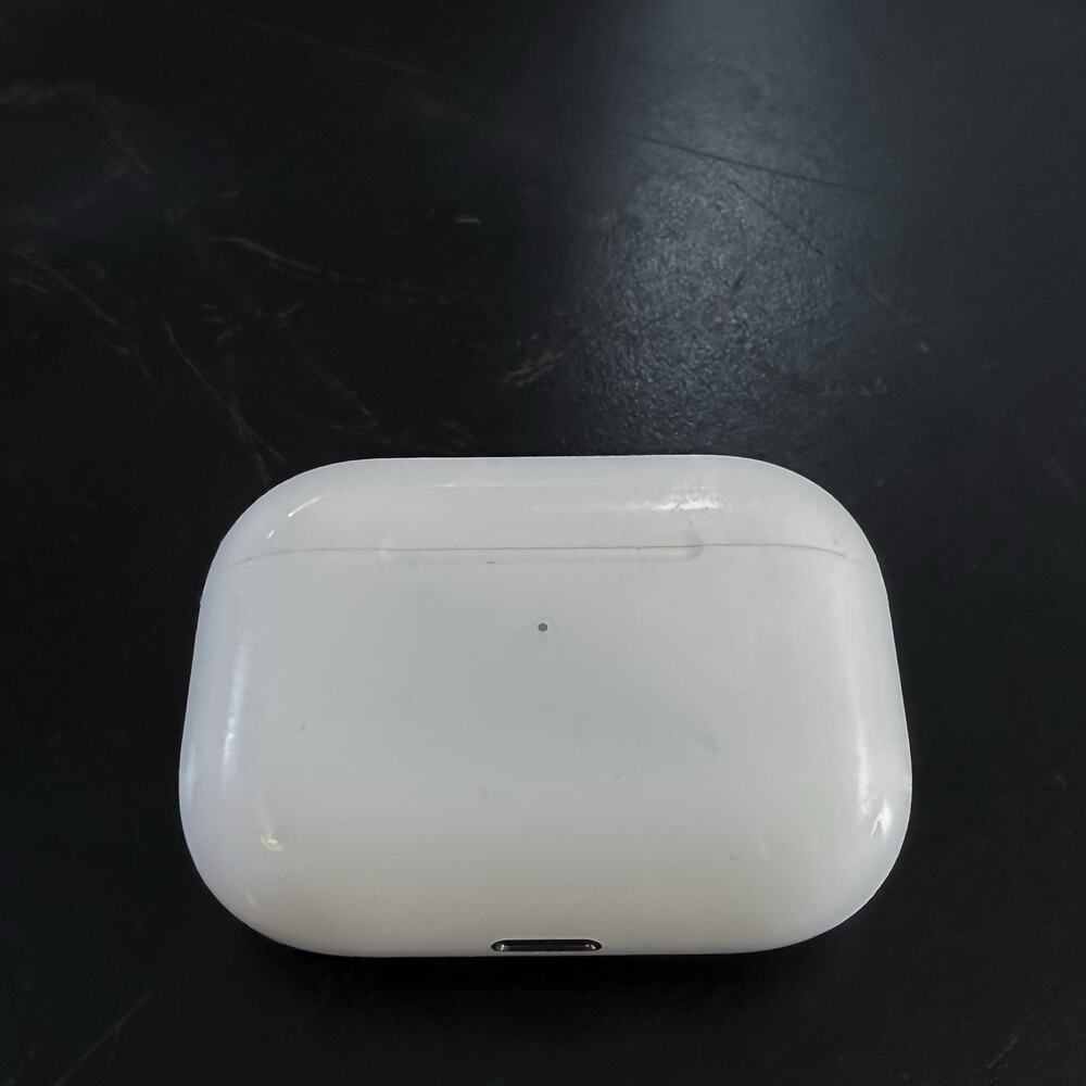 Apple AirPods Pro 1st Gen A2084 Lightning Case + Box Good Used Condition - Picture 2 of 9